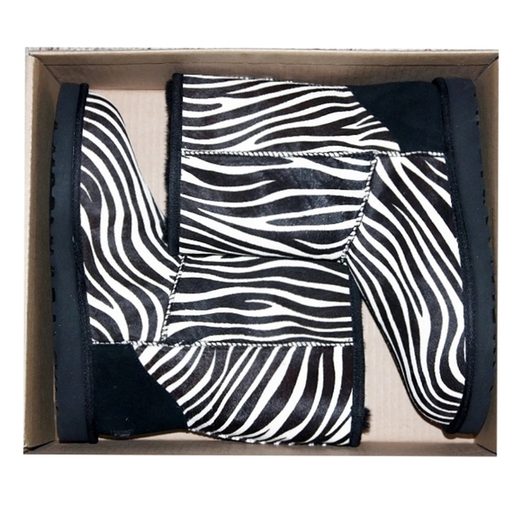 UGG Zebra Design SZ 9  Boots #1002790 Haircalf Leather Classic Short - Picture 9 of 10